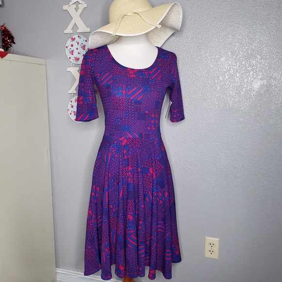 LulaRoe Nicole Dress - Picture 1 of 2